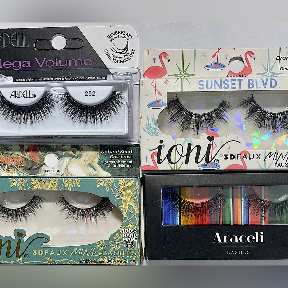 LASHES FABULOUS 4-PACK NWT